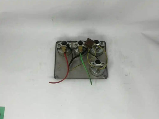 Freightliner 22-20980-002 instrument cluster from 2001 Freightliner FLD120, used