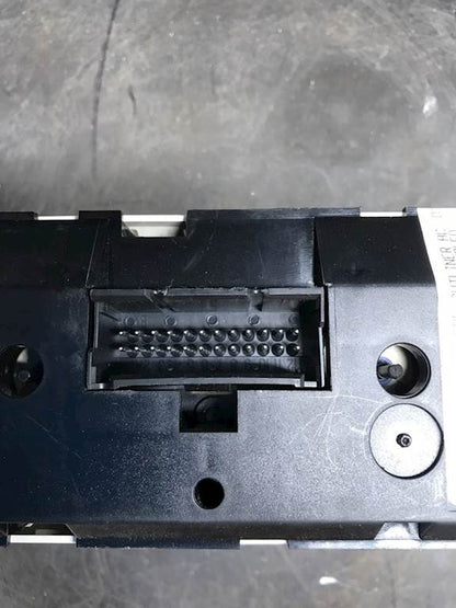 Used Freightliner A22-57054-006 heater & A/C control panel, photo 2