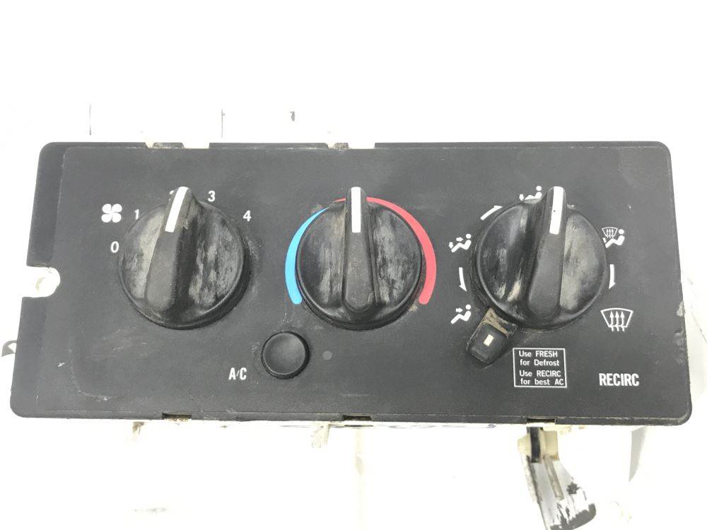Used Mack 1000149542 temperature control module with A/C, photo 1