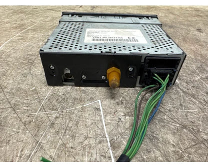 Used International 3825122C1 AM/FM/WB radio, photo 2