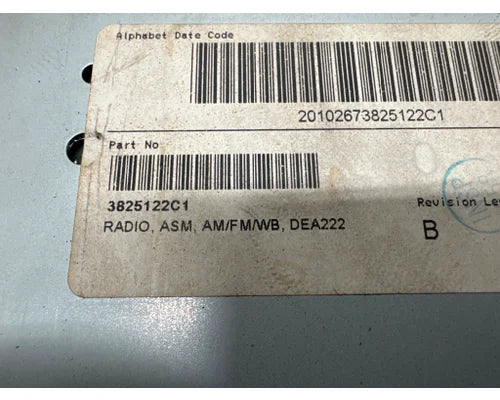 Used International 3825122C1 AM/FM/WB radio, photo 3