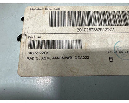 Used International 3825122C1 AM/FM/WB radio, photo 3