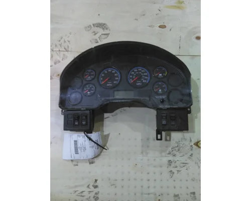 International 3868370C94 instrument cluster from 2014 International 4300, used