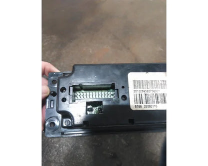 Used International 3827580C1 heater & A/C control panel, photo 3