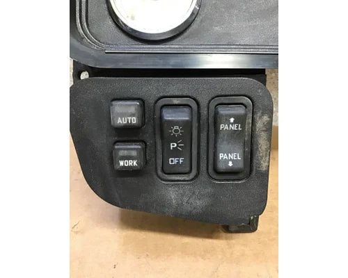 International 3835183C91 instrument cluster from 2010 International ProStar 113, used - view 2 of 8