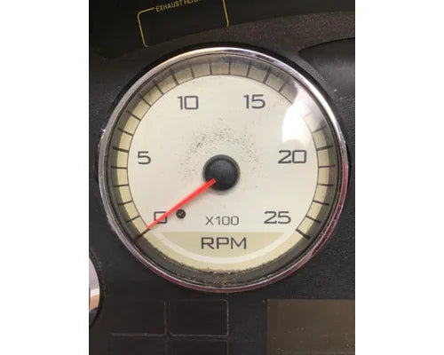 International 3835183C91 instrument cluster from 2010 International ProStar 113, used - view 4 of 8
