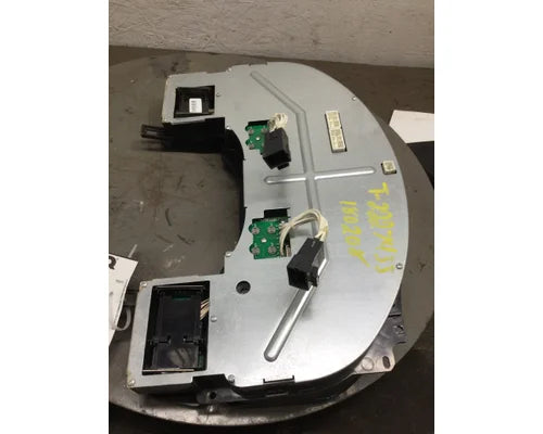 International 6112194C94 instrument cluster from 2015 International ProStar 122, used - view 4 of 4