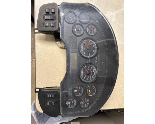 International 3624130F95 instrument cluster from 2009 International ProStar, used