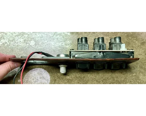 Used Kenworth S64-1018-3 dash switch panel, photo 2
