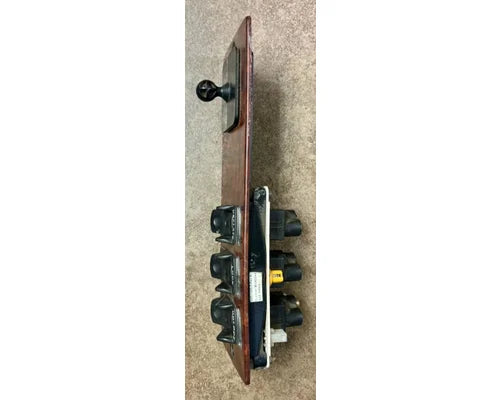 Used Kenworth S64-1043-3 dash switch panel, photo 2