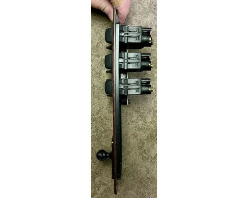 Used Kenworth S64-1043-3 dash switch panel, photo 3