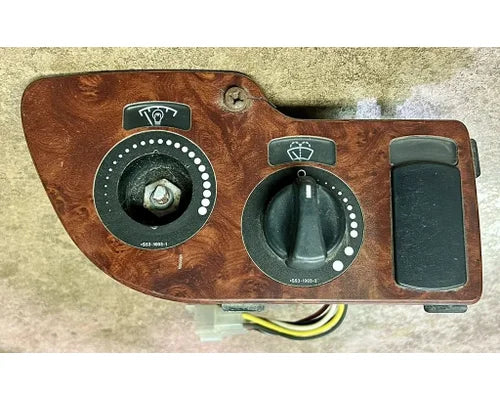 Used Kenworth S64-1039-1 dash switch panel, photo 1