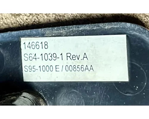 Used Kenworth S64-1039-1 dash switch panel, photo 6
