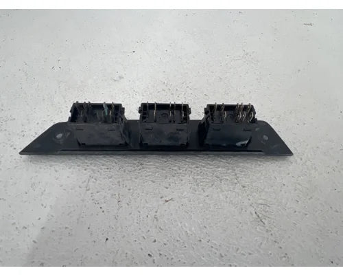 Mack 71RU3359M2 master power window switch (LH) from 2013 Mack CXN613, used - view 2 of 4