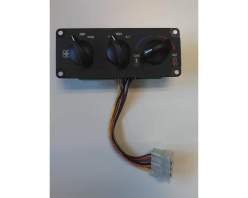 Used Mack RD-3-8999-0 sleeper heater & A/C control panel, photo 1