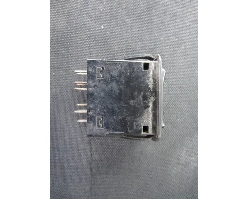 Mack 1MR4341AM power lock rocker switch from 2008 Mack CXU612, used - view 3 of 5