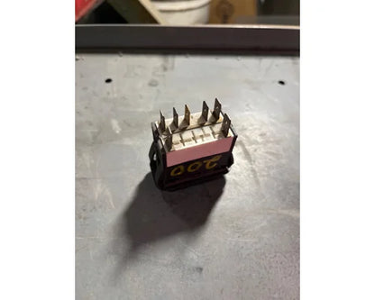 Peterbilt 16-07417-3F4FA82D61 Select/Reset switch from 2012 Peterbilt 387, used - view 3 of 3