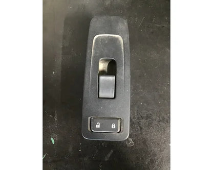Peterbilt P21-1050-2001 door electrical switch (RH) from 2015 Peterbilt 579, used