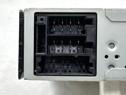 Used Freightliner 24076727 AM/FM/WB/CD bluetooth radio, photo 2