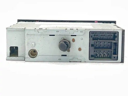 Used Freightliner 24122083 AM/FM radio, photo 2