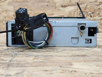 Used International 3626169C1 AM/FM/CD radio, photo 2