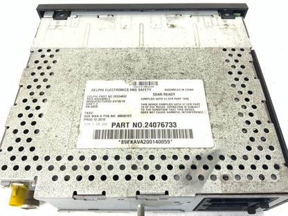 Used International 24076733 AM/FM/CD radio, photo 3