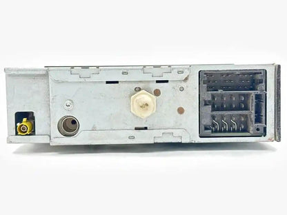 Used International 28478914 AM/FM/WB/CD bluetooth radio, photo 2
