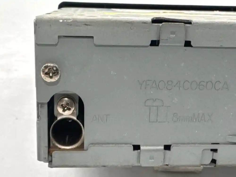 Used Peterbilt CQ-5301U 3A AM/FM/WB/CD radio, photo 4