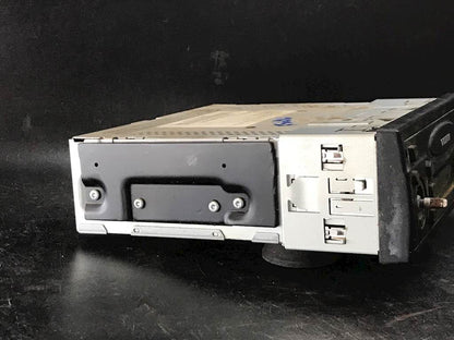 Used Volvo 20469238 AM/FM radio, photo 3