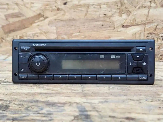 Used Volvo 21470349 AM/FM/CD radio, photo 1