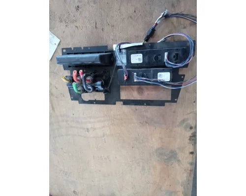 Used International 4065331C5 climate control panel, photo 3