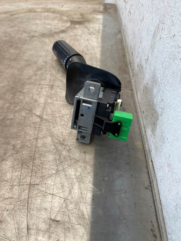 Freightliner A0652311000 turn signal / wiper switch from 2015 Freightliner Cascadia, used - view 3 of 7