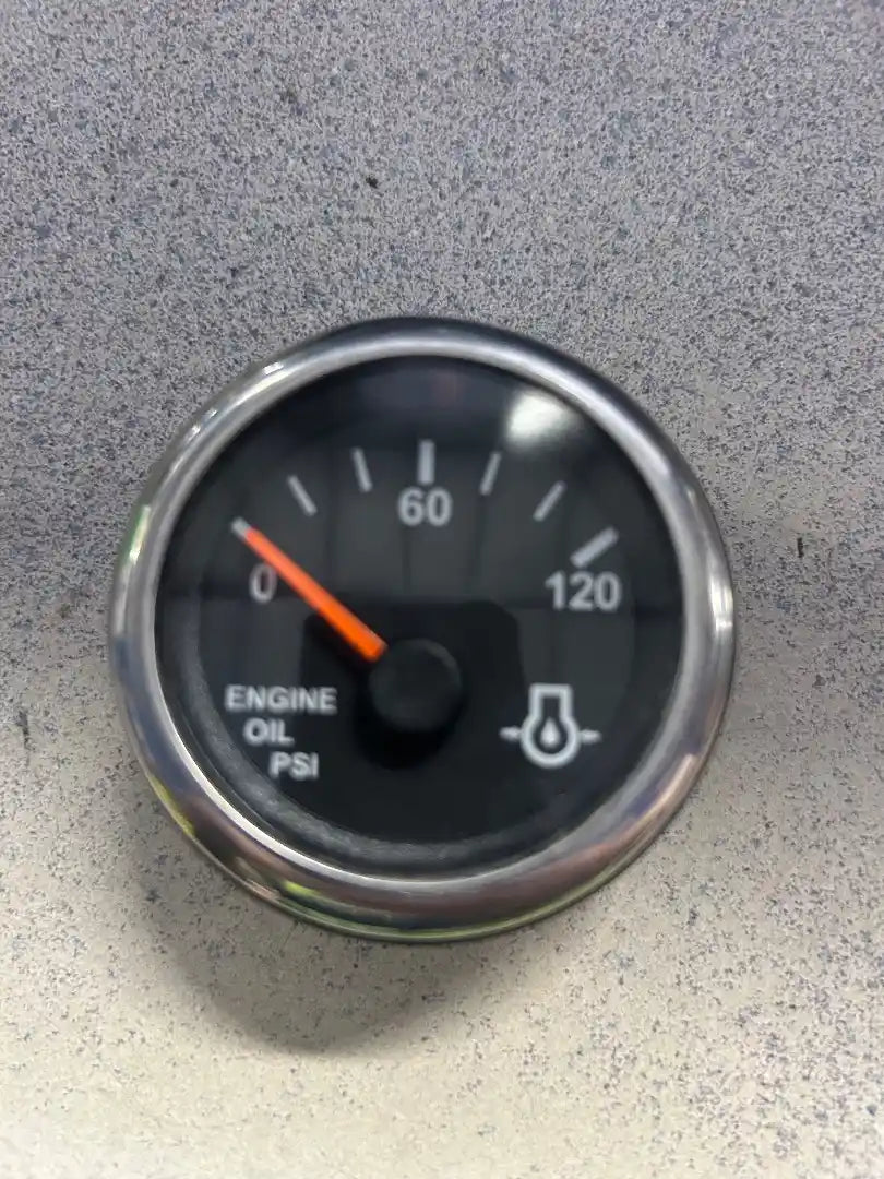 Autocar GZ210002-001 oil pressure gauge from 2008 Autocar WX, used