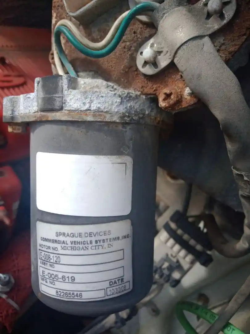 Volvo 82265546 windshield wiper motor from 2009 Volvo VNL, used