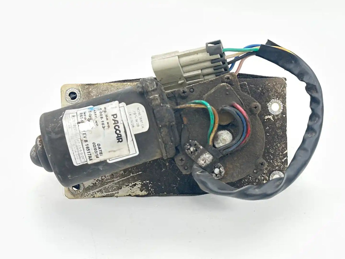 Peterbilt E-008-163 windshield wiper motor from 2015 Peterbilt 337, used