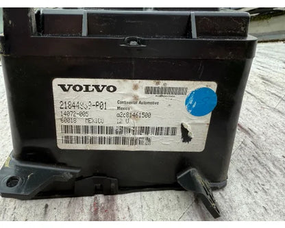 Volvo 21844839-P01 instrument cluster from 2015 Volvo VNL, used