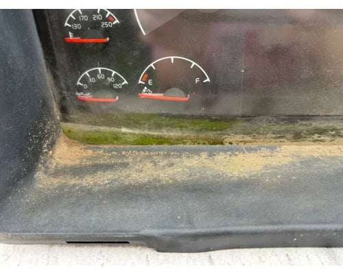 Volvo 21844839-P01 instrument cluster from 2015 Volvo VNL, used - view 3 of 4