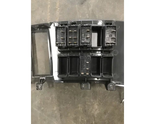 Used Volvo 82756001 dash switch panel, photo 3