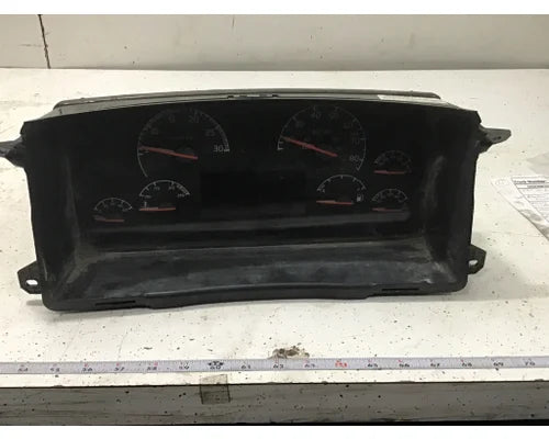 Volvo 20524880 instrument cluster from 2006 Volvo VN, used