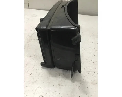 Volvo 20524880 instrument cluster from 2006 Volvo VN, used - view 5 of 6