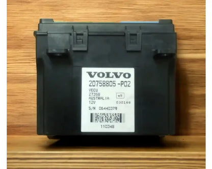 Volvo 20758805-P02 vehicle electronic control unit (VECU) from 2009 Volvo VNL670, used