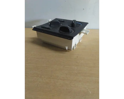 Used Volvo 20511569 heater & A/C control panel, photo 2