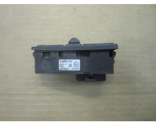 Volvo 21628531-P02 power mirror & heat control switch (LH) from 2008 Volvo VNM, used - view 3 of 5