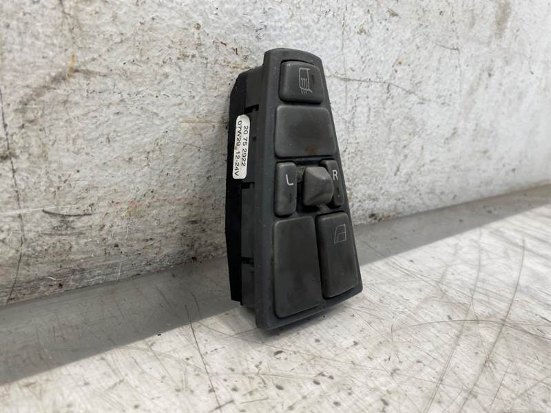 Volvo 20752922 power window switch (LH) from 2004 Volvo VNL Gen 2, used