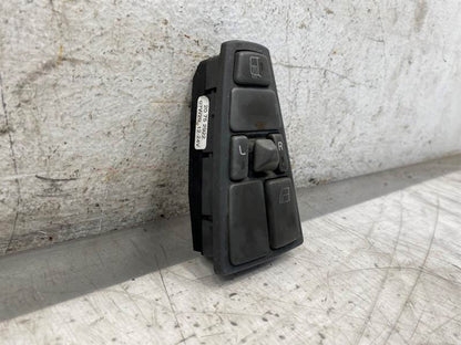 Volvo 20752922 power window switch (LH) from 2004 Volvo VNL Gen 2, used