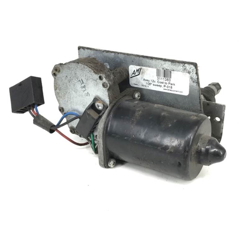 International 230-1002 windshield wiper motor from 2001 International 1652, used