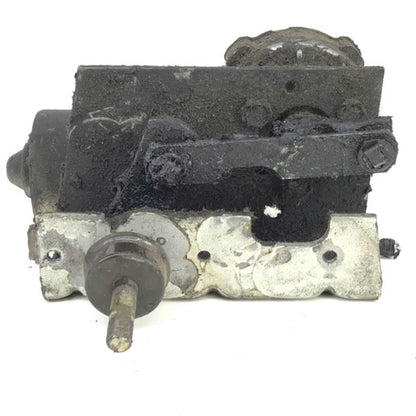 Volvo 6571720 windshield wiper motor from 2006 Volvo VNM, used