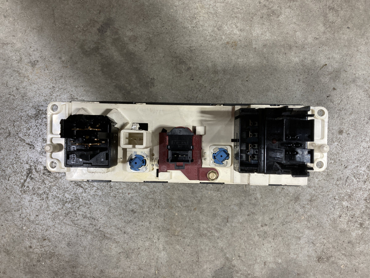 Ford F81H-19-F764-A heater / A/C temperature control from 2000 Ford F650, used - view 2 of 4