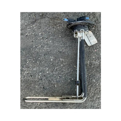 Freightliner 04-27881-000 DEF level sensor removed from a 2011 Freightliner Cascadia 125, used