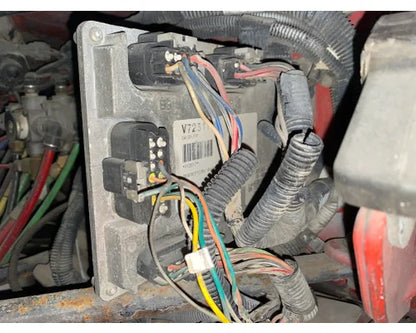 Freightliner 06-49824-003 bulkhead module (BHM) from 2006 Freightliner M2 106, used